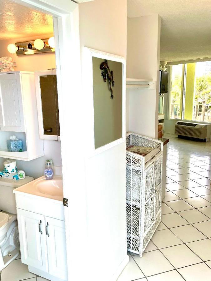 Coastal Cozy - Ocean View At Symphony Beach Club Ormond Beach Bagian luar foto